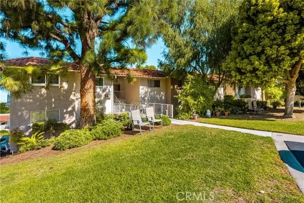Property Slideshow image 3 of 57 | 2286 via puerta a, Laguna Woods, CA, 92637