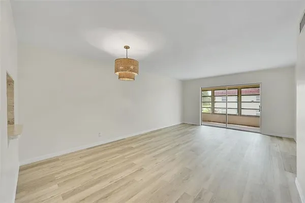 Property Slideshow image 3 of 42 | 23 abbey ln 202, Delray Beach, FL, 33446