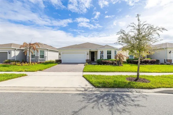 Property Slideshow image 2 of 89 | 6129 blue pond way, St Cloud, FL, 34771