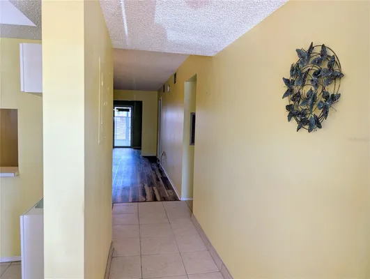 Property Slideshow image 2 of 28 | 4111 heron way e-103, Bradenton, FL, 34205