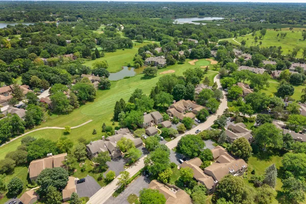 Property Slideshow image 3 of 34 | 1285 oak hill rd d, Lake Barrington, IL, 60010