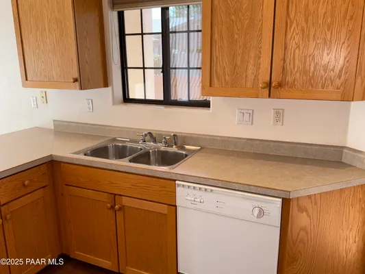 Property Slideshow image 3 of 25 | 1183 gardenia ln, Prescott, AZ, 86305