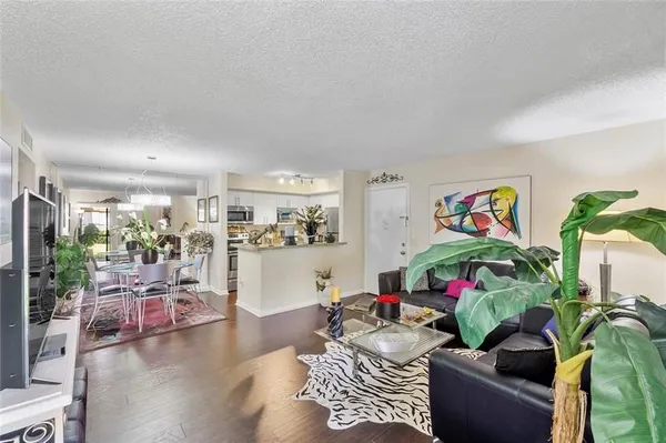 Property Slideshow image 3 of 21 | 9368 s belfort cir 105, Tamarac, FL, 33321