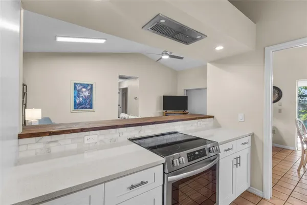 Property Slideshow image 3 of 76 | 138 southampton pl 357, Venice, FL, 34293