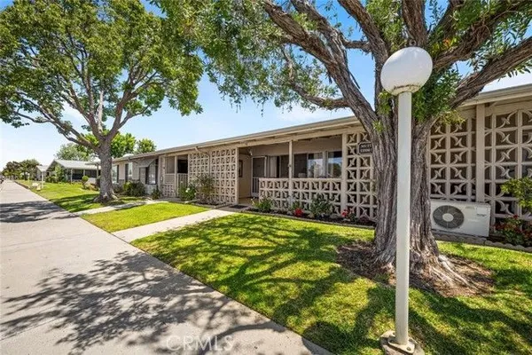 Property Slideshow image 2 of 16 | 13500 st andrews 7j, Seal Beach, CA, 90740