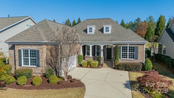 Property Slideshow image 2 of 44 | 15016 high bluff ct, Charlotte, NC, 28278