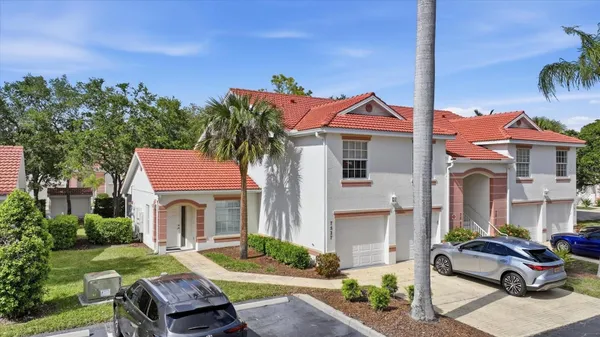 Property Slideshow image 2 of 64 | 7527 marsh orchid cir, Bradenton, FL, 34203