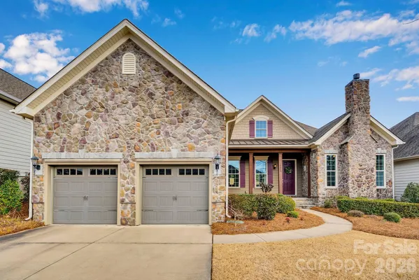 Property Slideshow image 3 of 36 | 14920 high bluff ct, Charlotte, NC, 28278