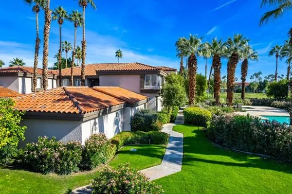 Property Slideshow image 3 of 25 | 55314 laurel vly, La Quinta, CA, 92253