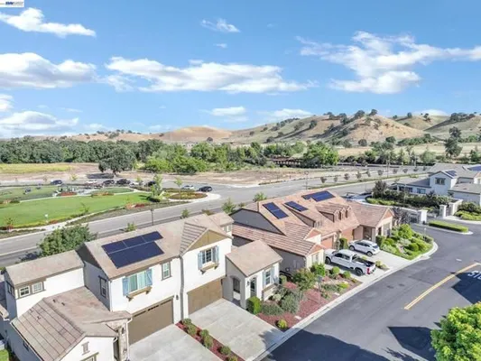 Property Slideshow image 2 of 39 | 2106 sangria st, Brentwood (Cc), CA, 94513