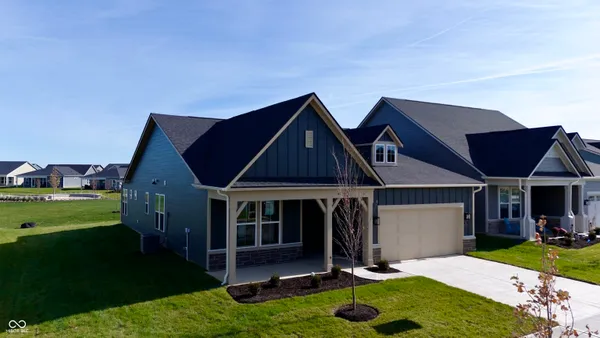 Property Slideshow image 2 of 46 | 811 daisy st, Greenwood, IN, 46143