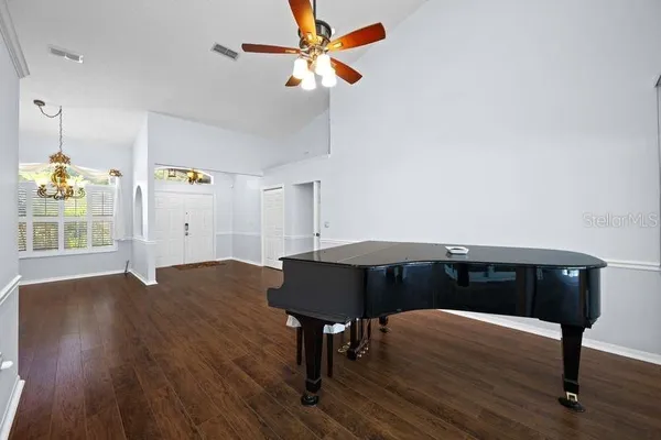 Property Slideshow image 3 of 37 | 5321 gardens dr, Sarasota, FL, 34243