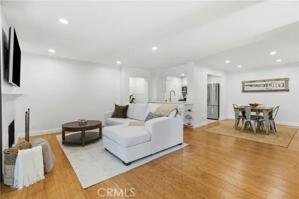 Property Slideshow image 3 of 53 | 2234 martinique ln, Oxnard, CA, 93035