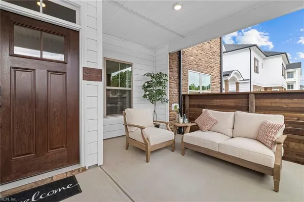 Property Slideshow image 2 of 18 | 2006 ashworth way, Suffolk, VA, 23435