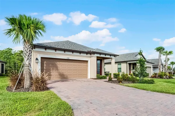 Property Slideshow image 3 of 47 | 1388 lombardi ct, Kissimmee, FL, 34759