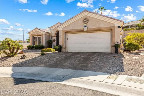 Property Slideshow image 3 of 55 | 1901 capestone st, Las Vegas, NV, 89134