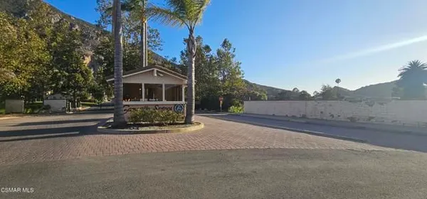 Property Slideshow image 2 of 49 | 6316 irena ave, Camarillo, CA, 93012