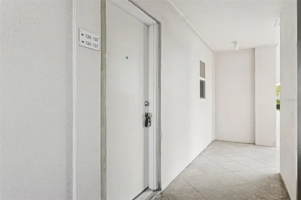 Property Slideshow image 3 of 25 | 7405 bay island dr 123, South Pasadena, FL, 33707