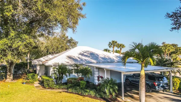 Property Slideshow image 2 of 61 | 429 wexford cir # 75, Venice, FL, 34293