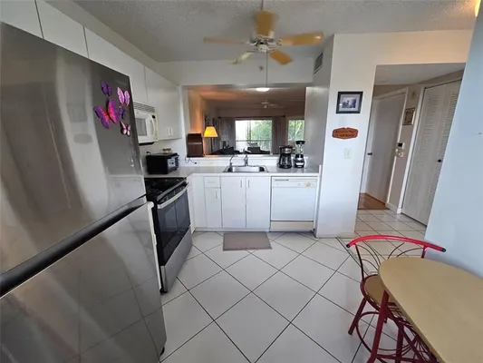 Property Slideshow image 3 of 42 | 9525 weldon cir apt 410, Tamarac, FL, 33321