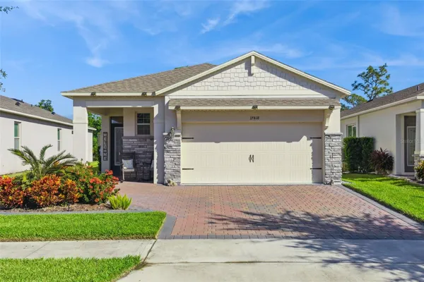Property Slideshow image 3 of 35 | 17418 blazing star cir, Clermont, FL, 34714