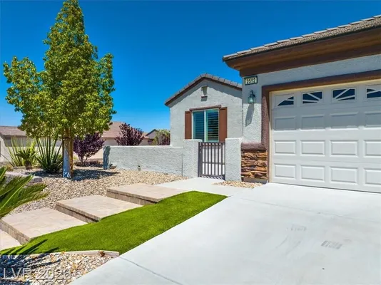 Property Slideshow image 3 of 99 | 2592 red planet st, Henderson, NV, 89044