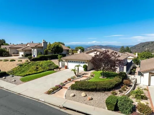 Property Slideshow image 3 of 37 | 18018 calle estepona, San Diego, CA, 92128