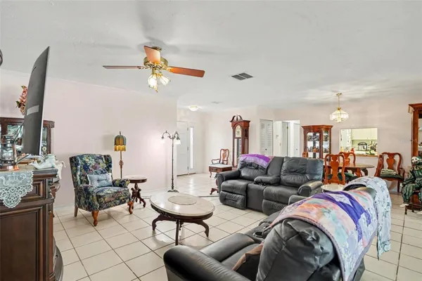 Property Slideshow image 3 of 14 | 1703 new bedford dr, Sun City Center, FL, 33573