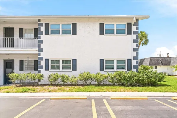 Property Slideshow image 3 of 40 | 202 46th avenue ter 209, Bradenton, FL, 34207