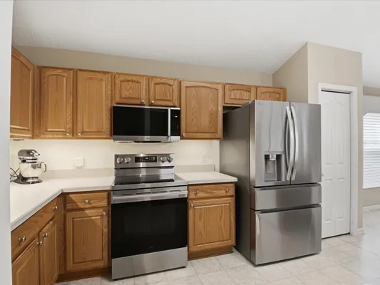 Property Slideshow image 3 of 53 | 1332 camero dr, Lady Lake, FL, 32159
