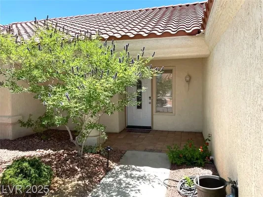 Property Slideshow image 3 of 39 | 9509 sundial dr, Las Vegas, NV, 89134