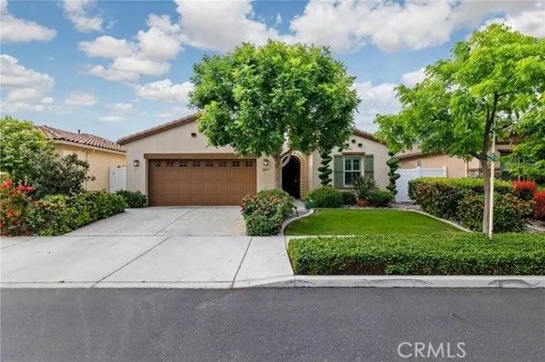Property Slideshow image 2 of 52 | 12417 french park ln, Bakersfield, CA, 93312