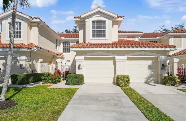 Property Slideshow image 2 of 37 | 11270 jacana ct 2104, Fort Myers, FL, 33908