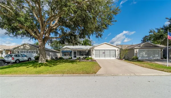Property Slideshow image 2 of 37 | 16902 se 96th chapelwood cir, The Villages, FL, 32162