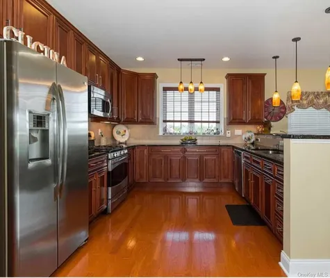 Property Slideshow image 3 of 4 | 145 regency dr, Fishkill, NY, 12524