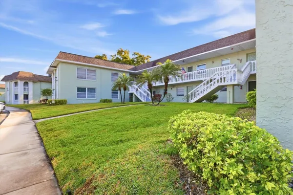 Property Slideshow image 3 of 48 | 1250 s pinellas ave 214, Tarpon Springs, FL, 34689
