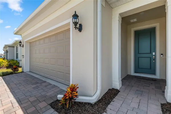 Property Slideshow image 3 of 43 | 6376 shimmering shores ln, Saint Cloud, FL, 34771