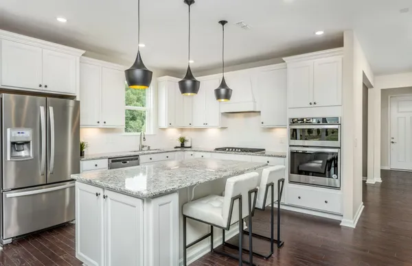 Property Slideshow image 3 of 21 | 3218 kimblewick cir, Aurora, IL, 60503