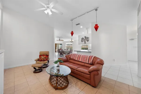 Property Slideshow image 3 of 65 | 5840 helicon pl, Sarasota, FL, 34238