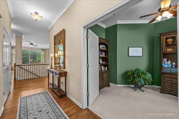 Property Slideshow image 2 of 43 | 4053 honeymoon rdg, Lake In The Hills, IL, 60156