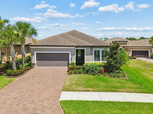 Property Slideshow image 3 of 77 | 11749 bitola dr, Odessa, FL, 33556