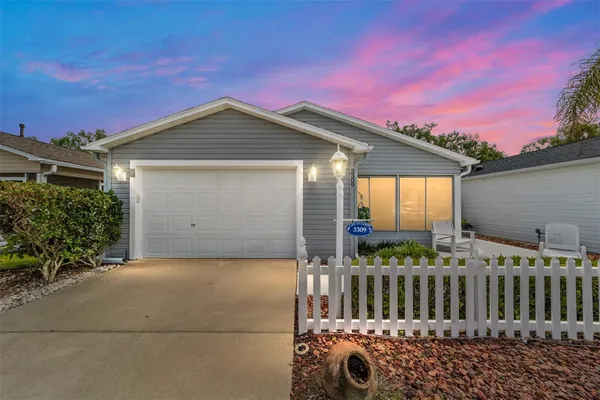Property Slideshow image 2 of 40 | 3309 riverton rd, The Villages, FL, 32162