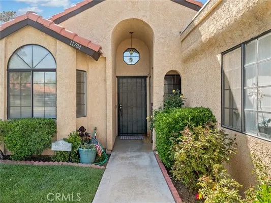 Property Slideshow image 3 of 38 | 11704 juniper dr, Apple Valley, CA, 92308