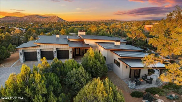 Property Slideshow image 2 of 70 | 5130 w vengeance trl, Prescott, AZ, 86305