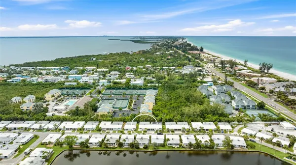 Property Slideshow image 2 of 43 | 602 spanish dr 115, Longboat Key, FL, 34228