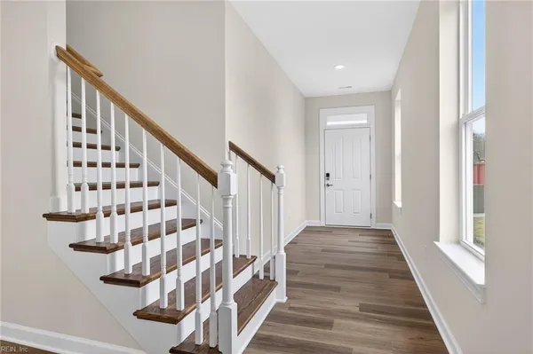 Property Slideshow image 2 of 29 | 3016 plymouth pl, Williamsburg, VA, 23185