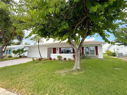Property Slideshow image 2 of 58 | 9218 39th ln, Pinellas Park, FL, 33782