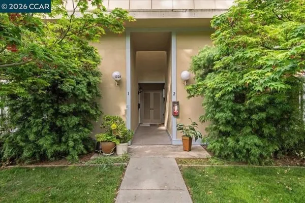 Property Slideshow image 3 of 57 | 1224 canyonwood ct 2, Walnut Creek, CA, 94595