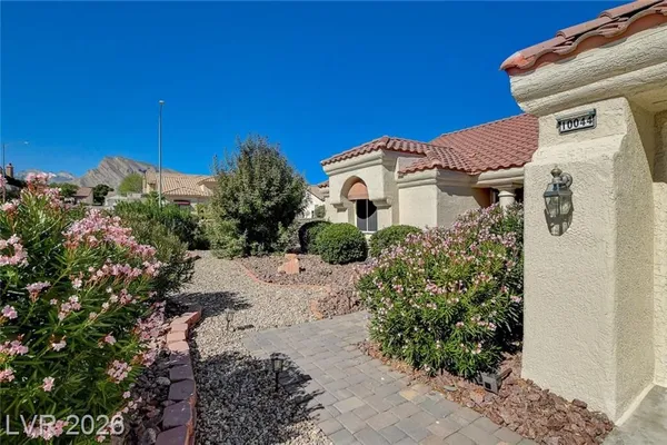 Property Slideshow image 2 of 47 | 10044 woodhouse dr, Las Vegas, NV, 89134