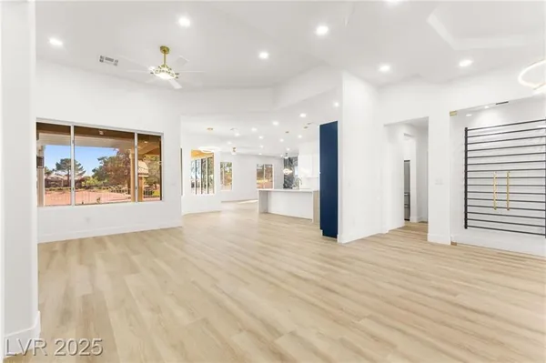 Property Slideshow image 3 of 93 | 3004 darby falls dr, Las Vegas, NV, 89134